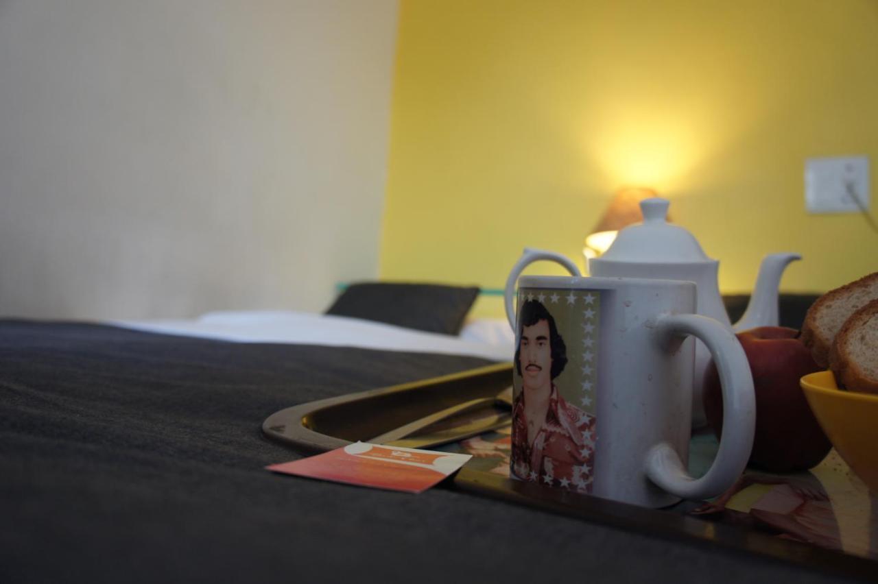 Bed & Chai Guesthouse Yeni Delhi Dış mekan fotoğraf